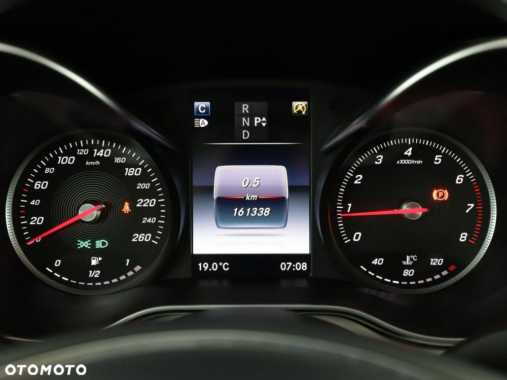 Mercedes-Benz Klasa C 300 7G-TRONIC Exclusive - 22