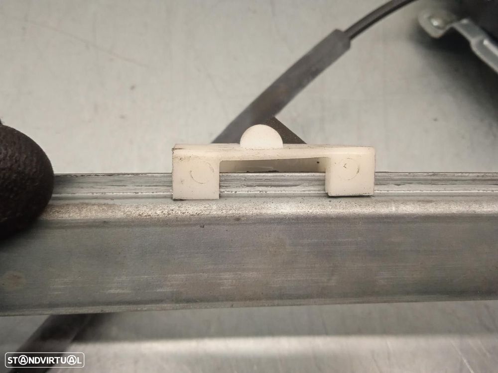 ELEVADOR DE VIDRO FRONTAL DIREITO RENAULT MEGANE I COACH 2000 -0130821721 - 2