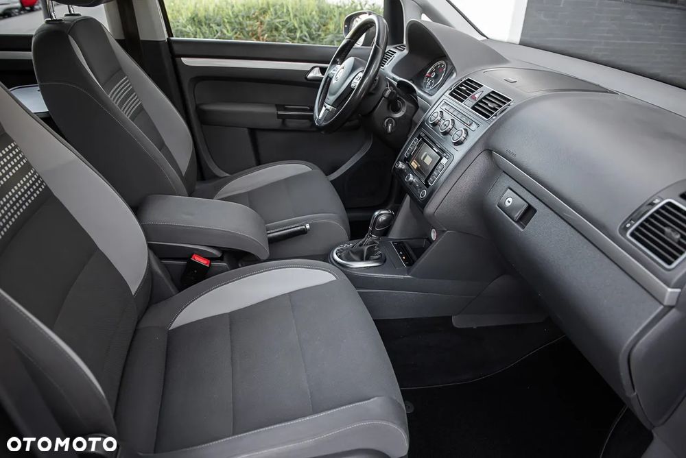 Volkswagen Touran 1.4 TSI BMT Highline DSG - 35