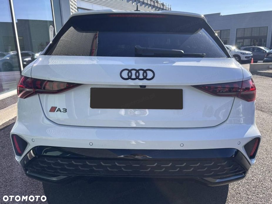 Audi A3 Sportback - 3