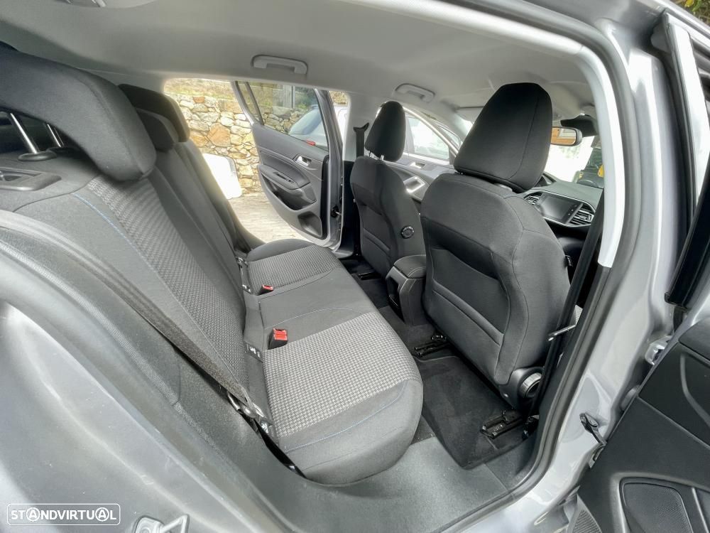 Peugeot 308 1.5 BlueHDi Style - 12