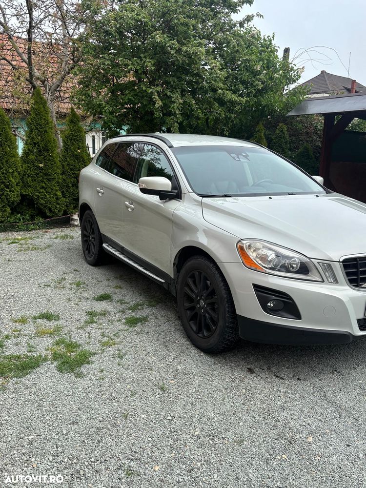 Volvo XC 60 D5 AWD Aut. Kinetic - 4