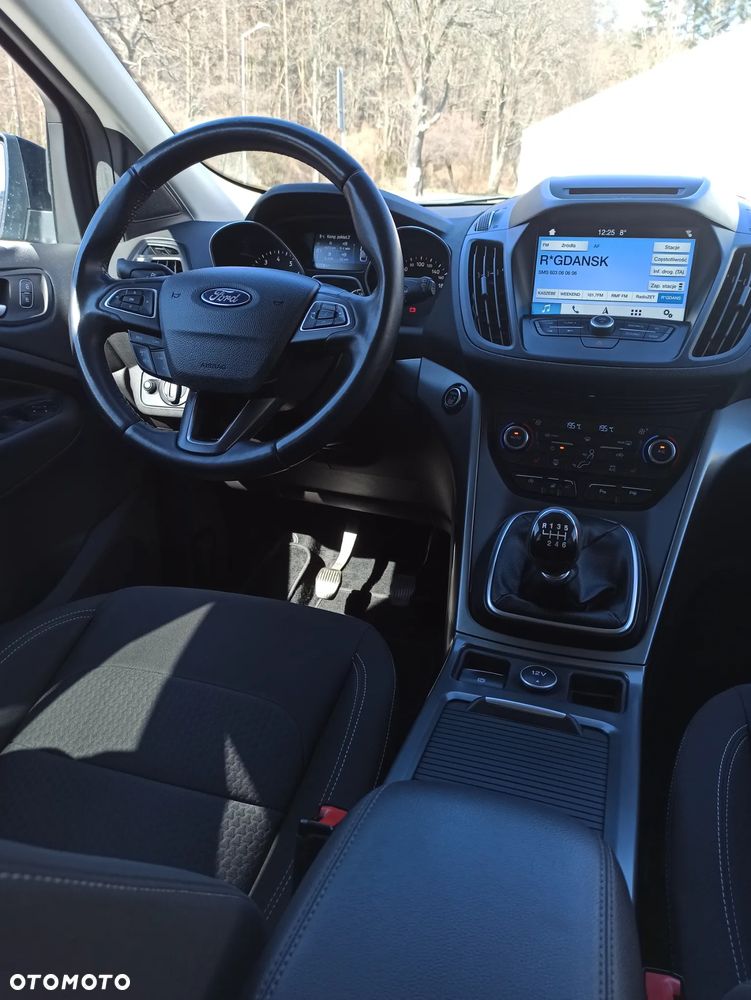 Ford Kuga - 29