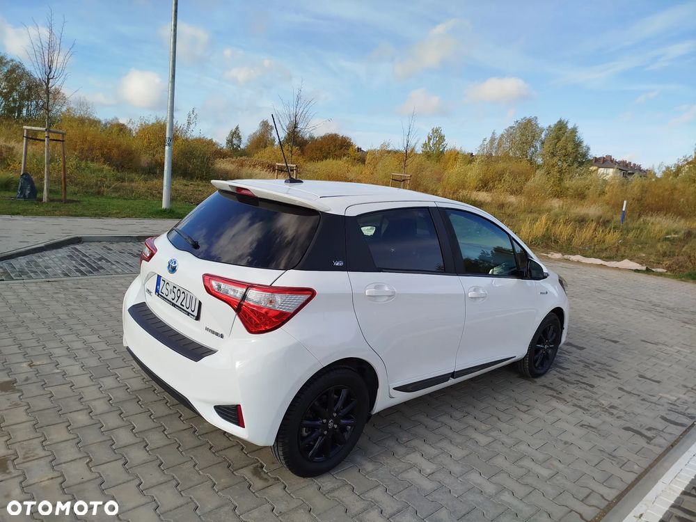Toyota Yaris Hybrid 1.5 VVT-i Y20 Club - 4