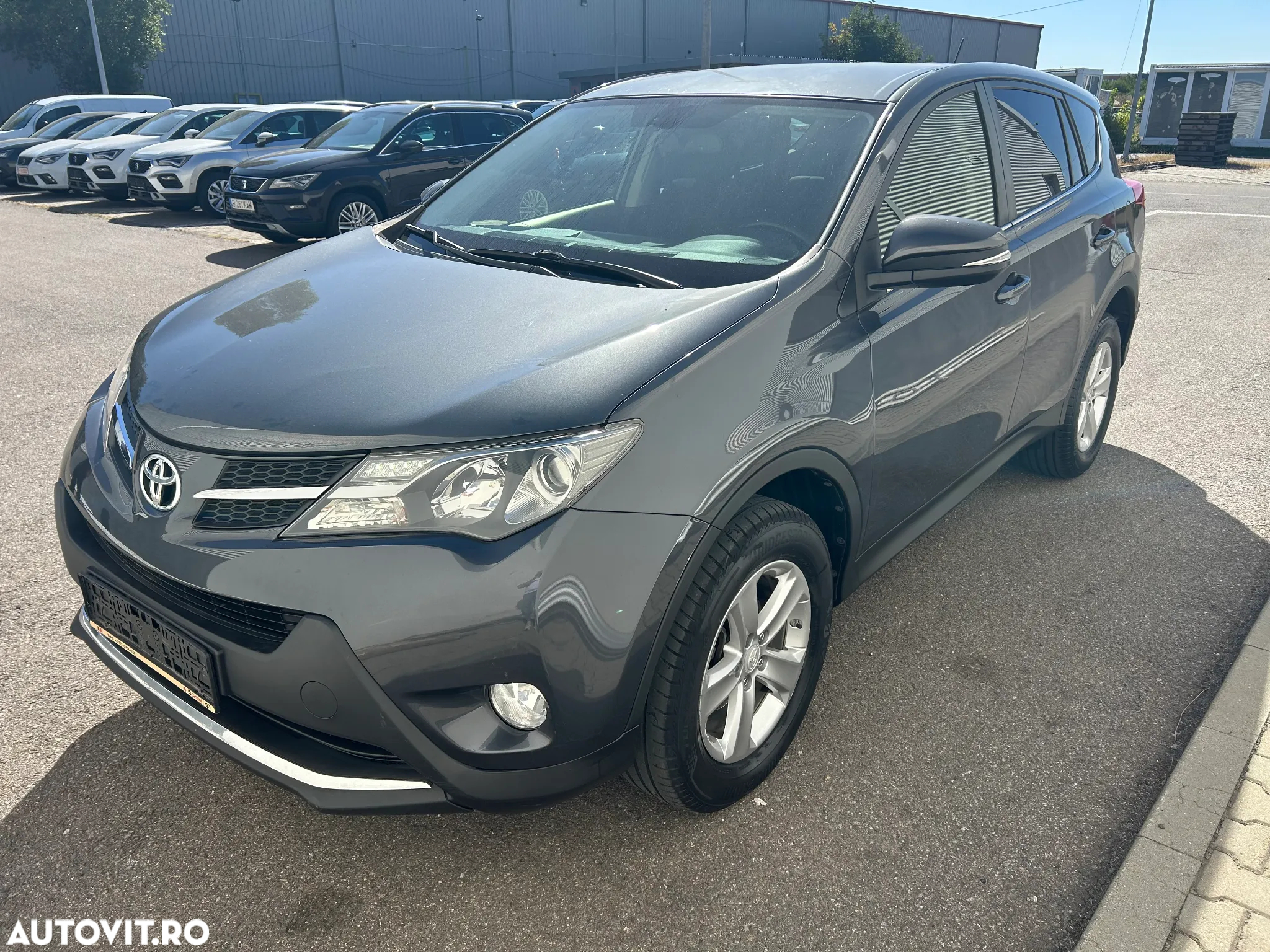 Toyota RAV4 - 6