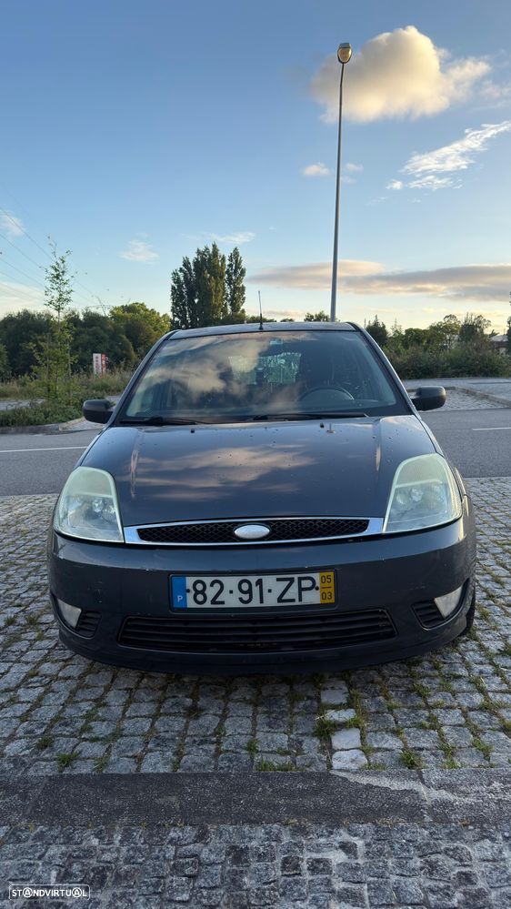 Ford Fiesta 1.25 Ghia - 16