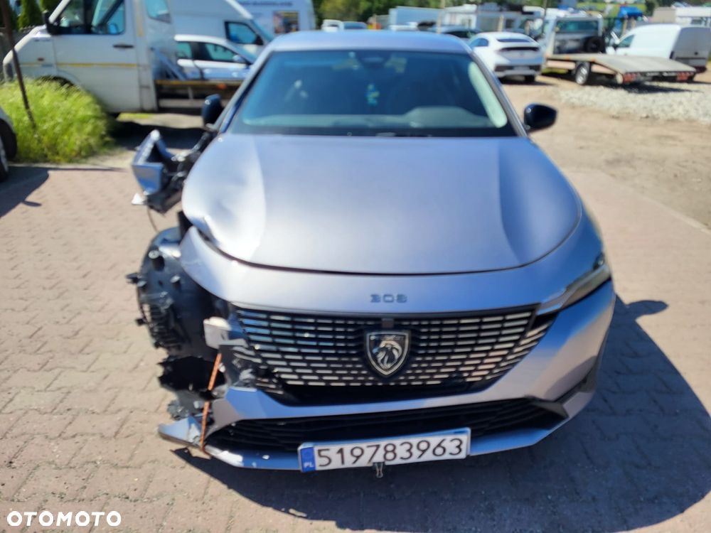 Peugeot 308 PureTech 130 GPF EAT8 Stop & Start Allure Business-Paket - 13