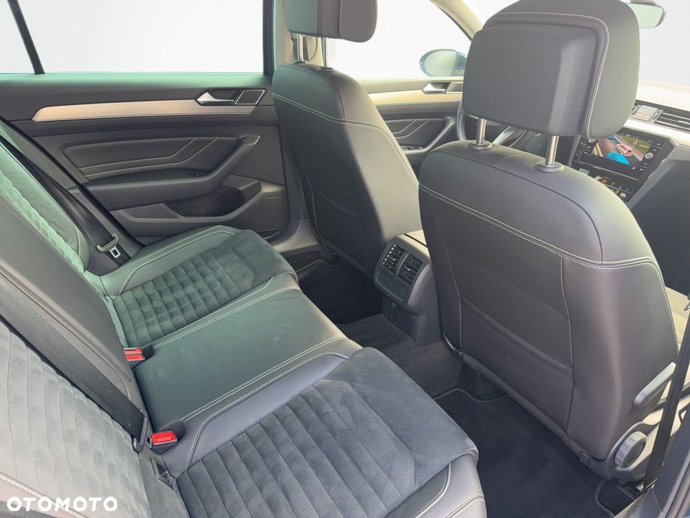 Volkswagen Passat Variant - 18