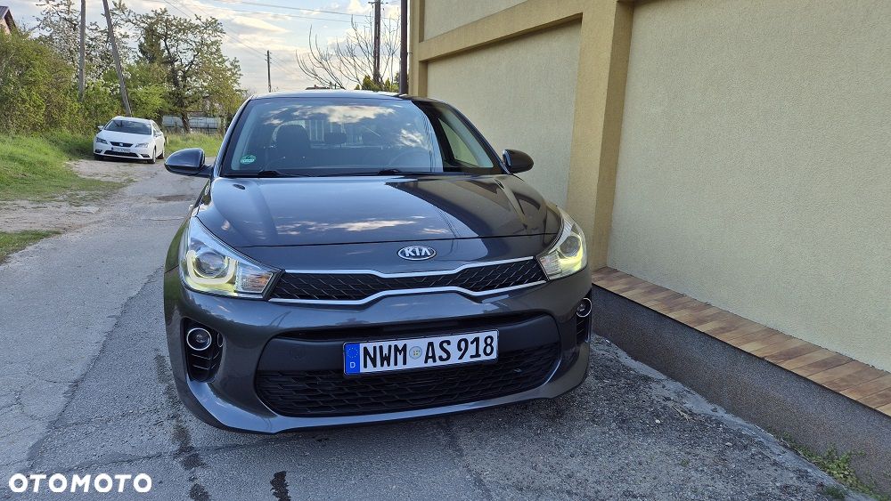 Kia Rio 1.2 Dream Team Edition - 12
