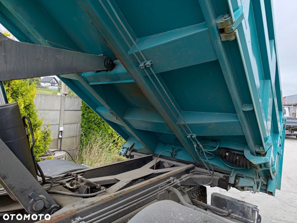 DAF CF85 - 21