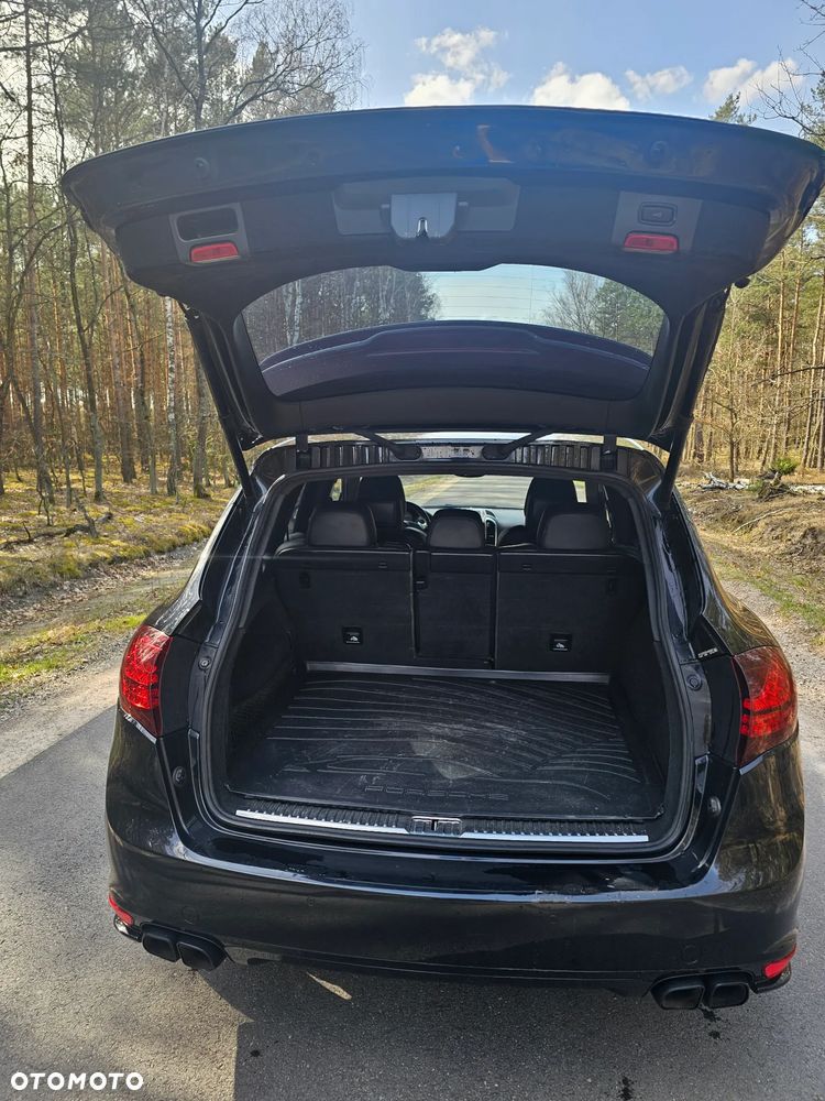 Porsche Cayenne S Diesel - 14