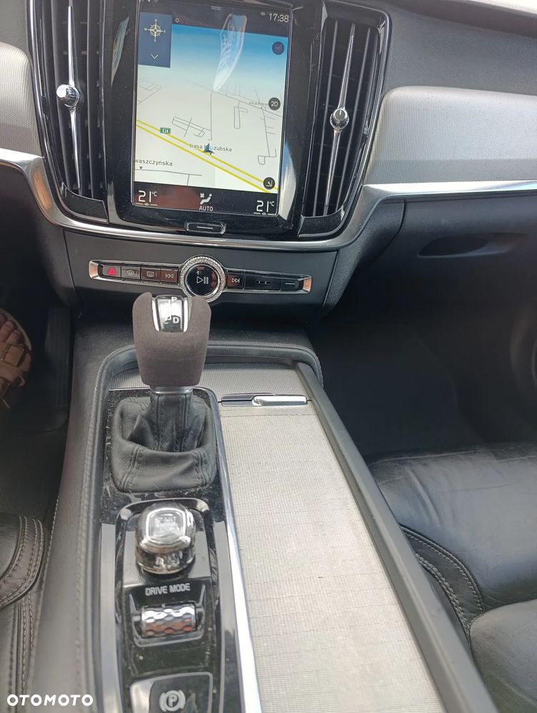Volvo V90 Cross Country D5 AWD - 14