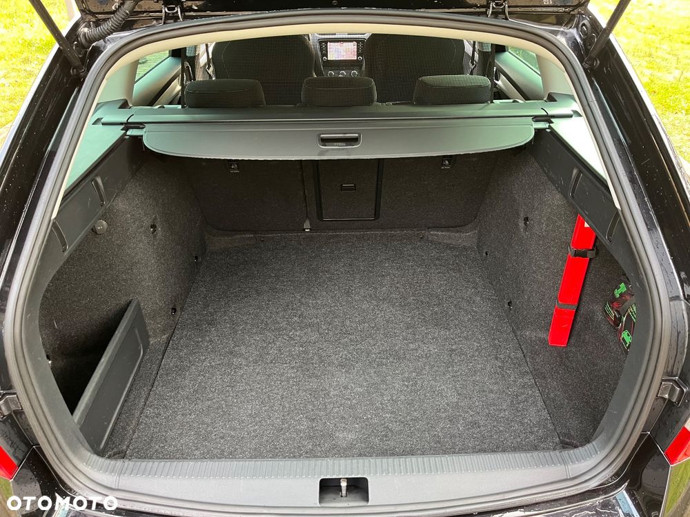 Skoda Octavia 2.0 TDI (Green tec) DSG Ambition - 11