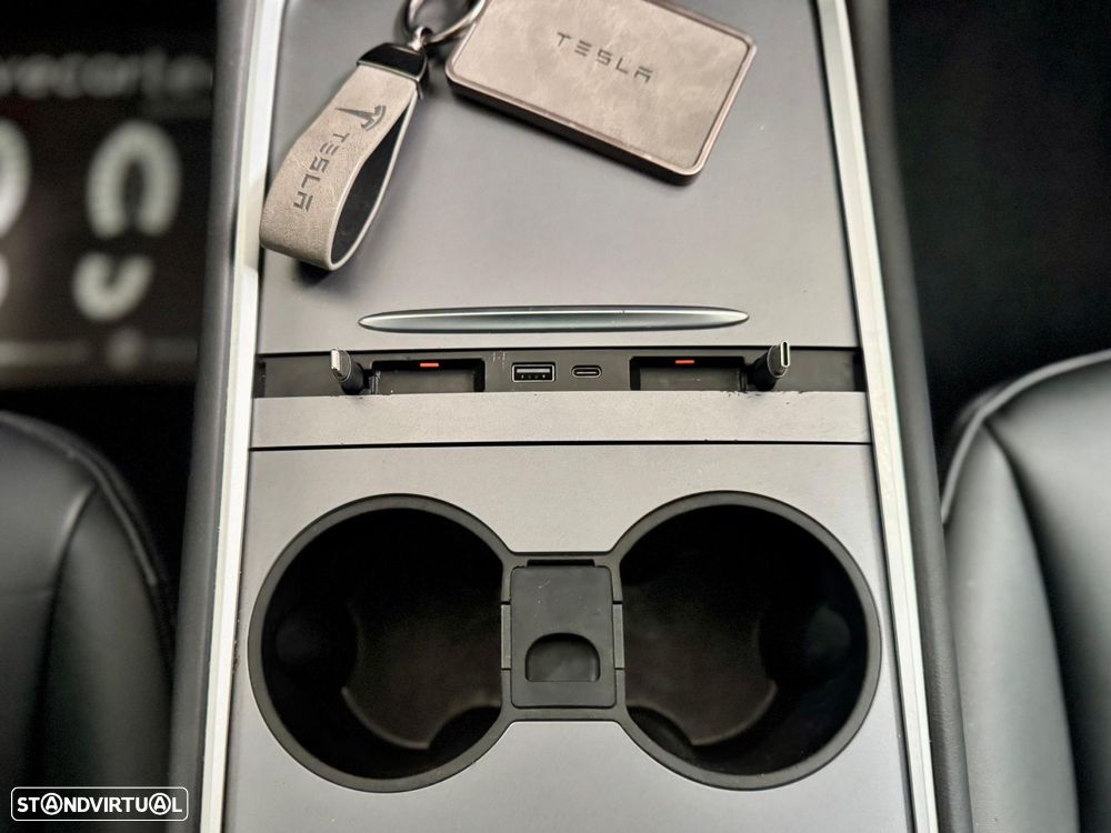 Tesla Model Y Tração Traseira - 40