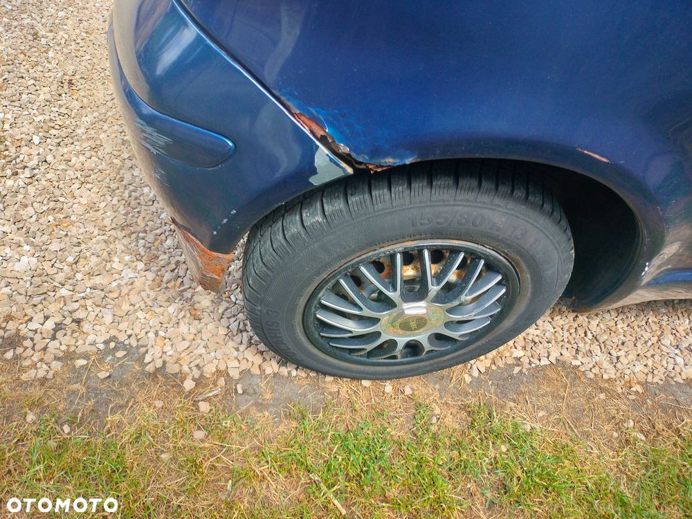 Toyota Yaris - 8