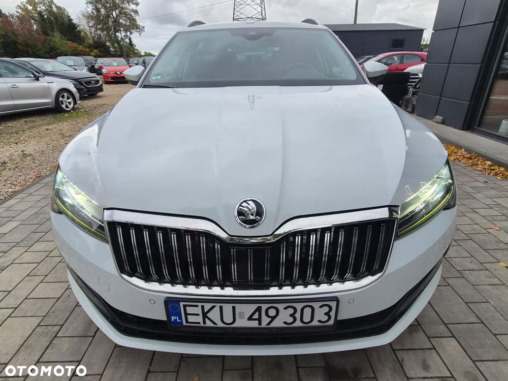Skoda Superb 2022 photo 5