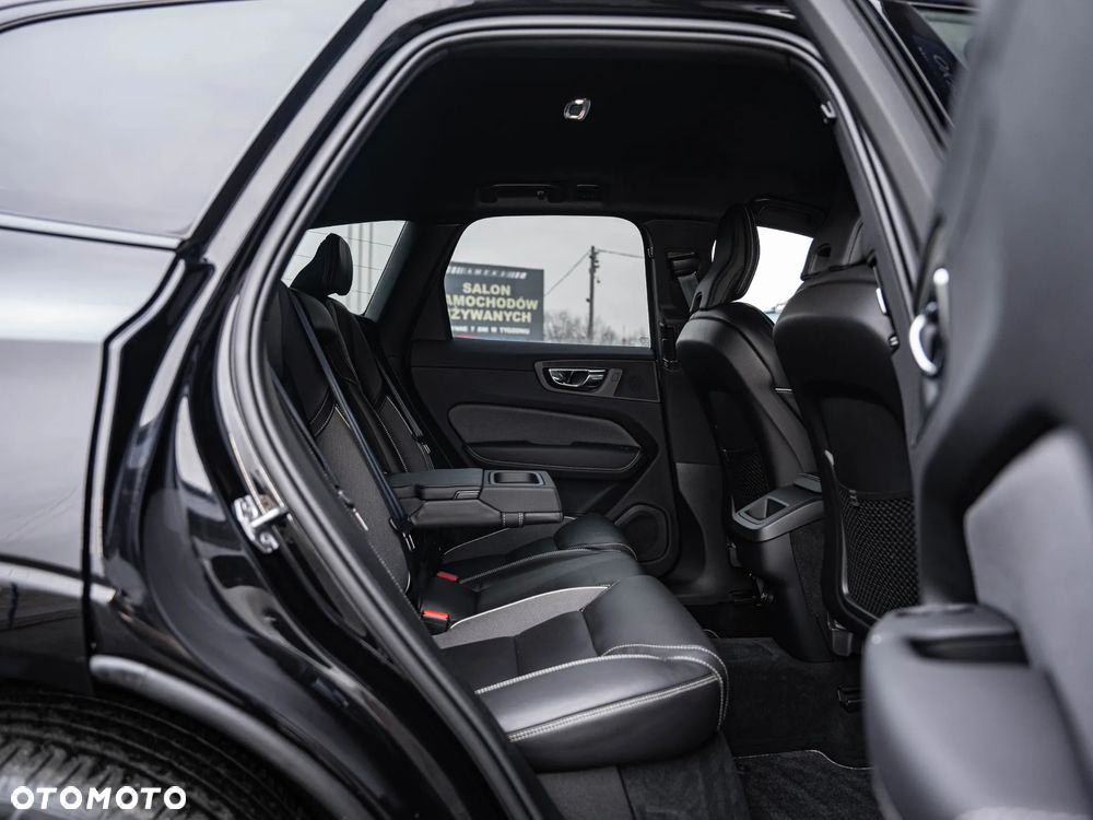 Volvo XC 60 D4 Geartronic RDesign - 28