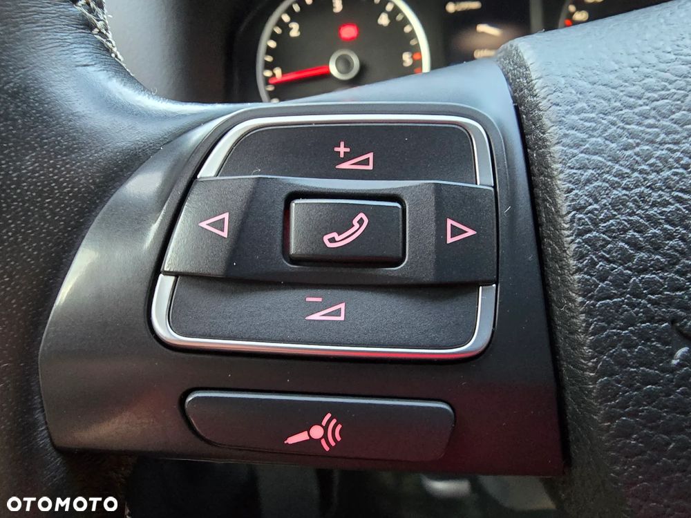 Volkswagen Tiguan 2.0 TDI DPF 4Motion BlueMotion Technology Lounge Sport & Style - 21