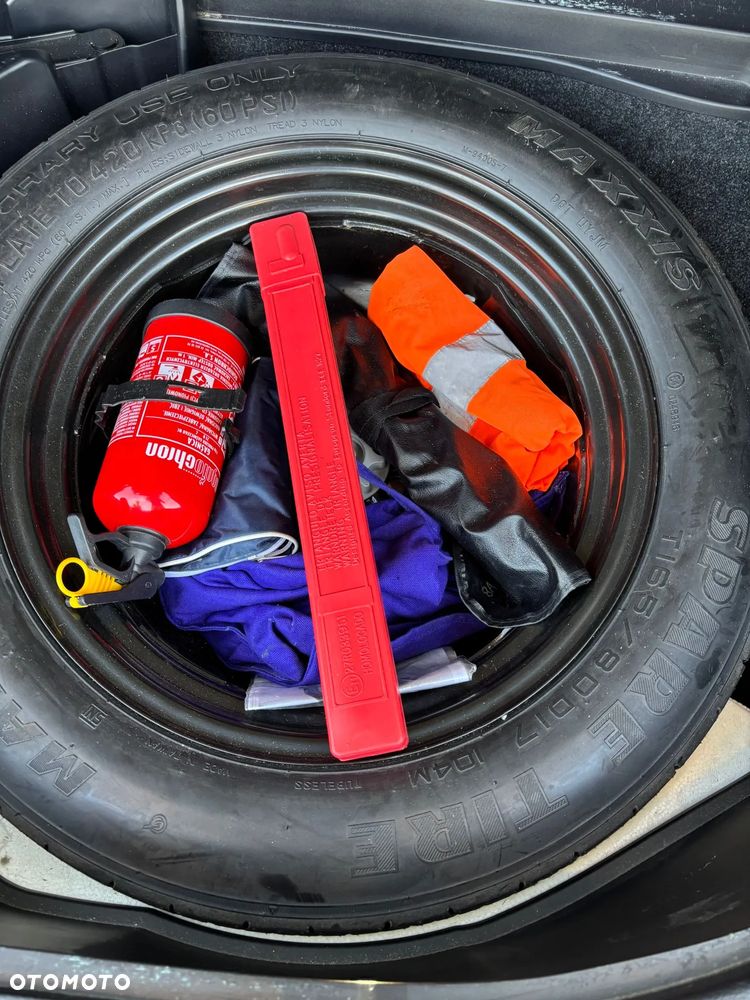 Toyota RAV4 Hybrid Style 4x4 - 19