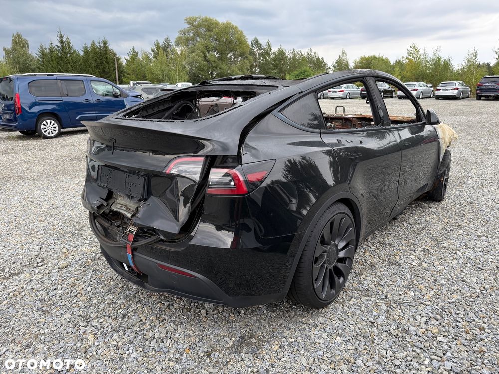 Tesla Y Model Performance Dual Motor AWD - 7