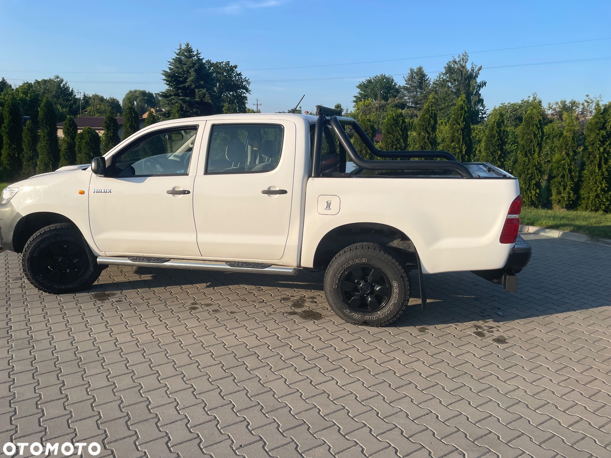 Toyota Hilux - 2