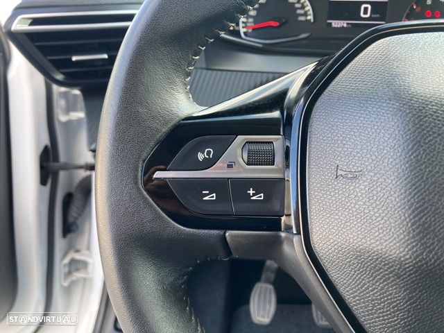 Peugeot 208 1.2 PureTech Allure - 14