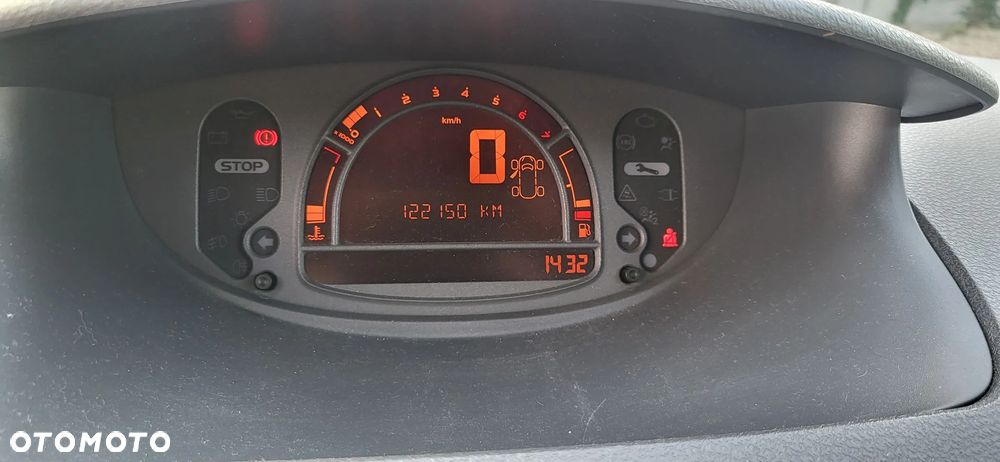 Renault Modus - 21