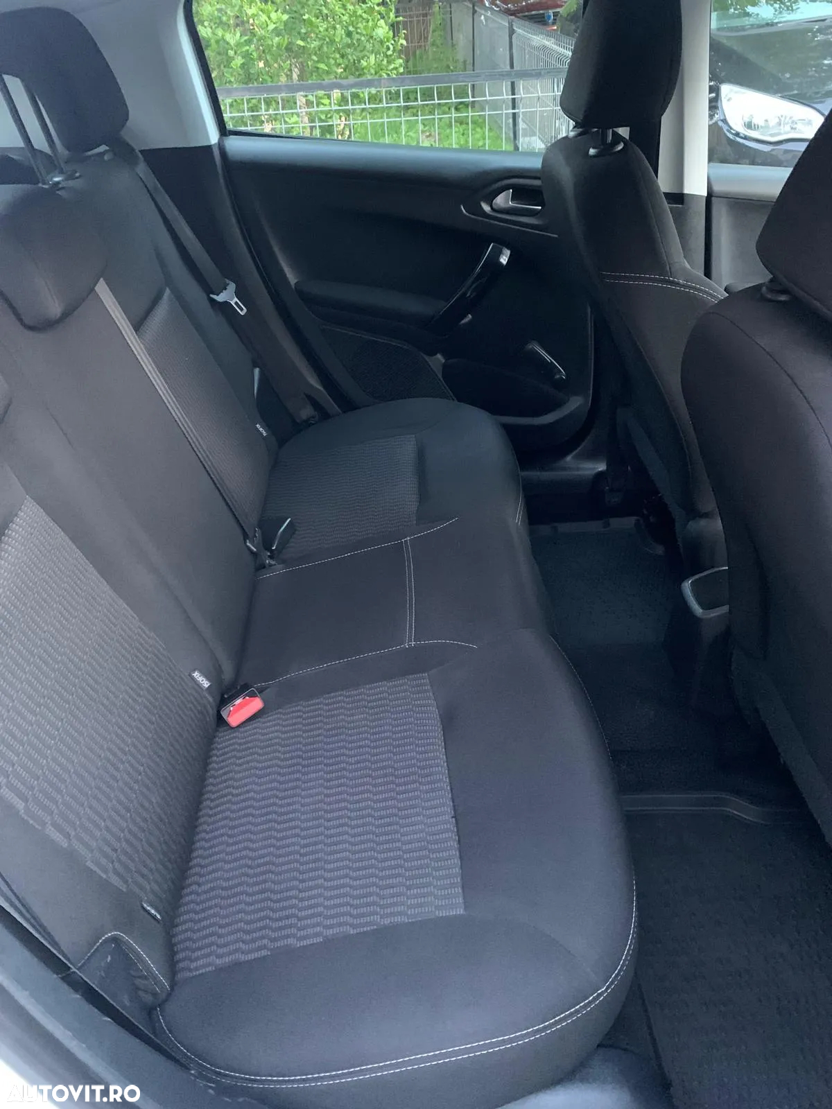 Peugeot 208 1.6 BlueHDi FAP Active - 9