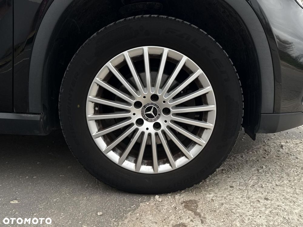 Mercedes-Benz GLA - 28