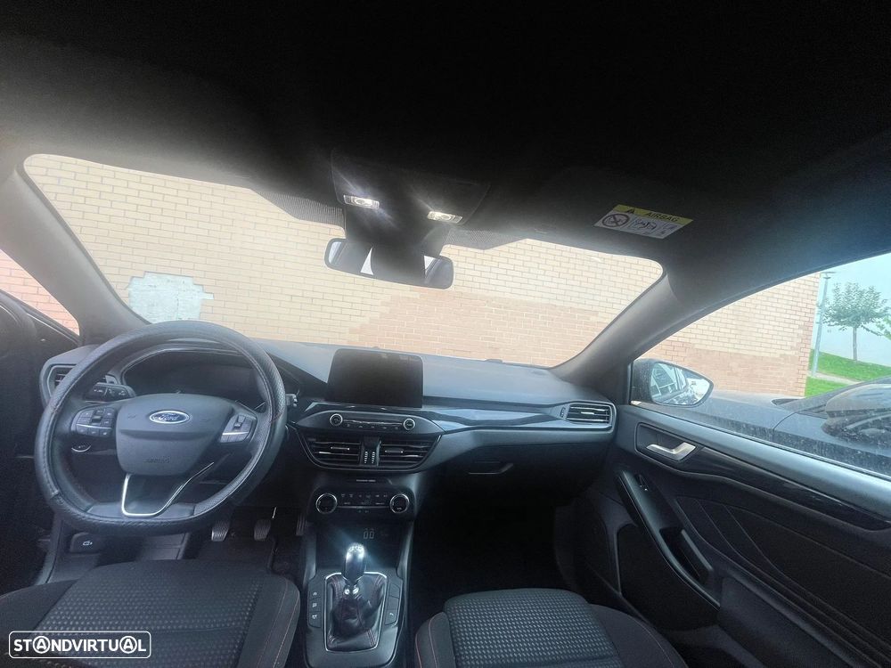 Ford Focus 1.0 EcoBoost ST-Line - 6