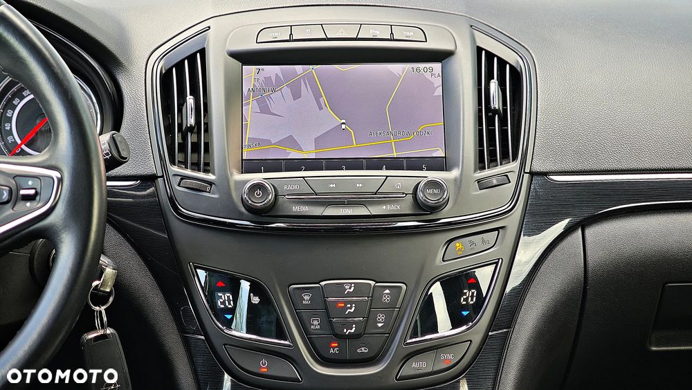 Opel Insignia - 16