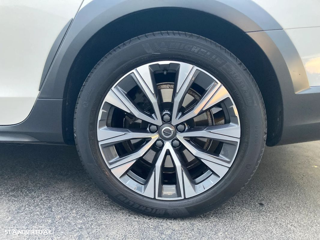 Volvo V90 Cross Country 2.0 D5 Pro AWD Geartronic - 12