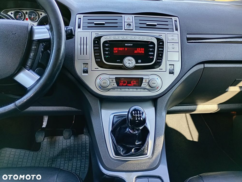 Ford Kuga 2.0 TDCi 4x4 Trend - 27