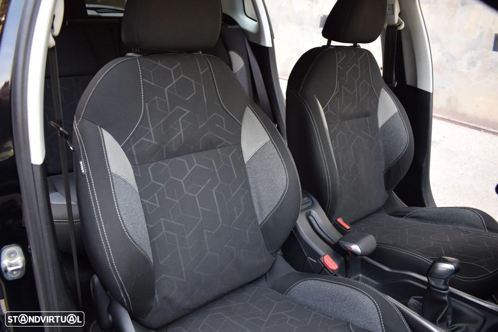 Peugeot 2008 1.6 BlueHDi Style - 18