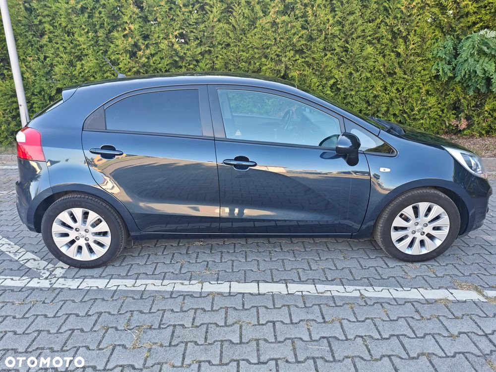 Kia Rio 1.2 XL - 6