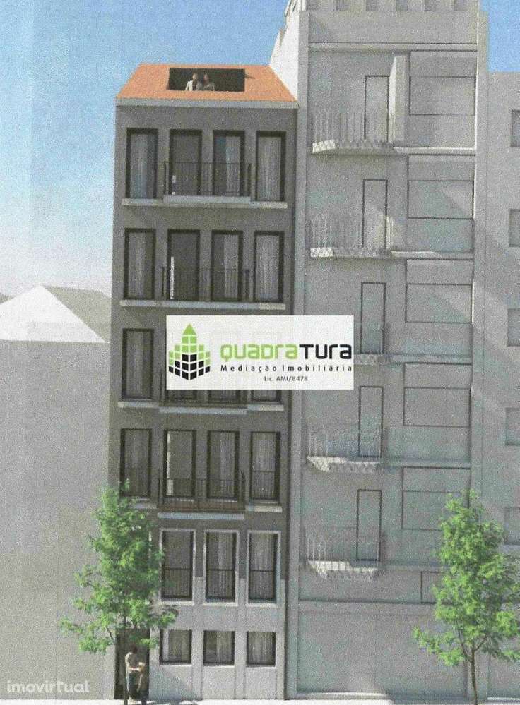 Apartamento T1 Duplex | Av. Fernão Magalhães | Porto - Grande imagem: 4/7