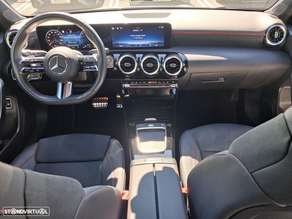 Mercedes-Benz A 250 e AMG Line - 15