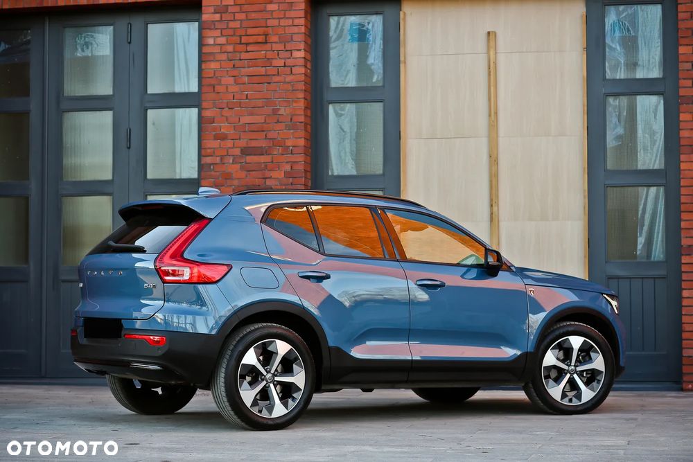 Volvo XC 40 B4 B AWD DKG Ultimate Bright - 15