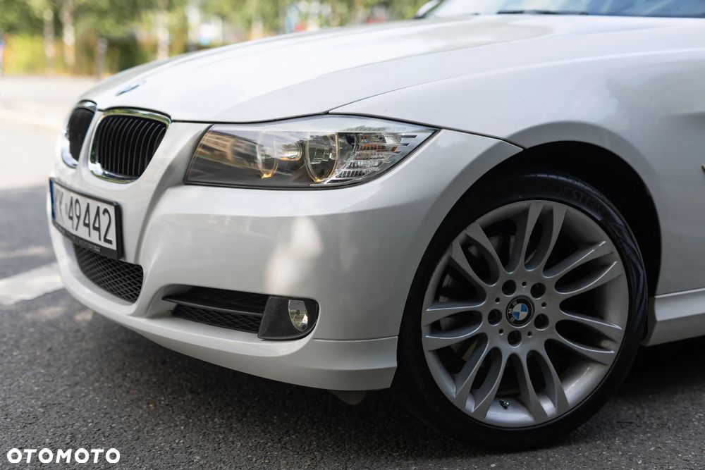 BMW Seria 3 318d DPF - 3