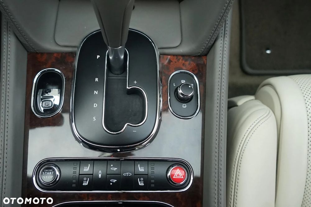Bentley Continental GT W12 - 11