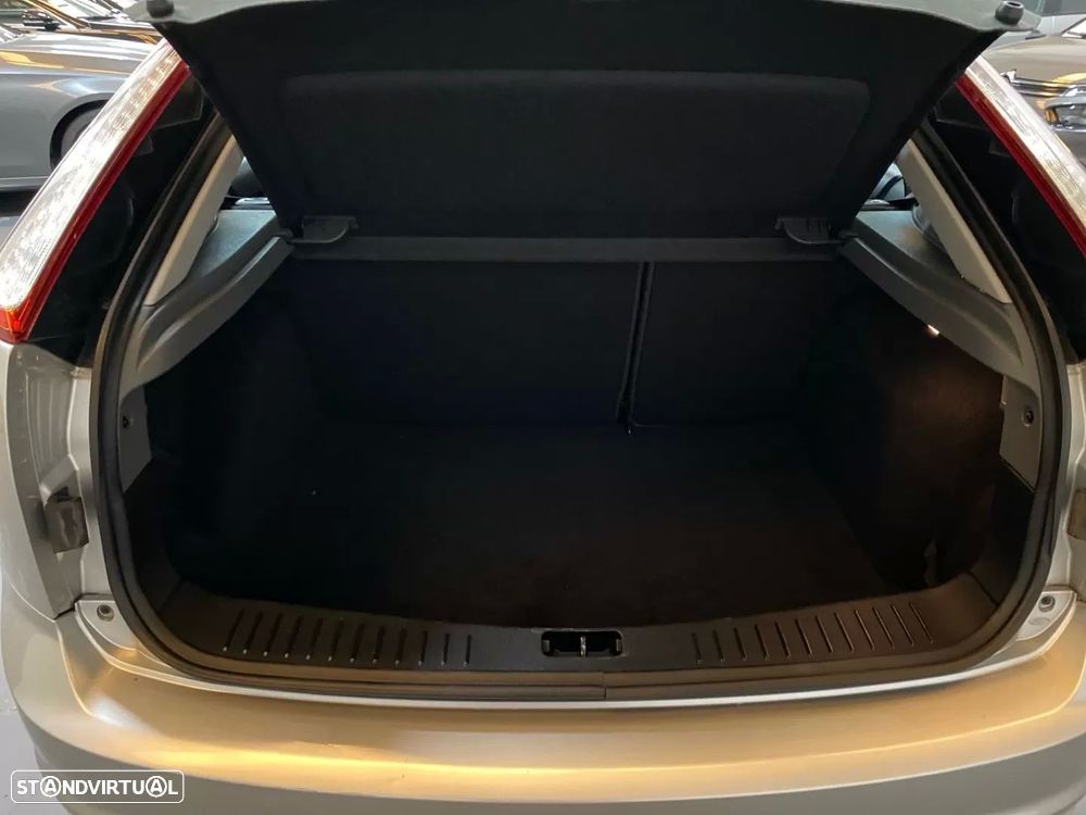 Ford Focus 1.6 TDCi Sport - 19