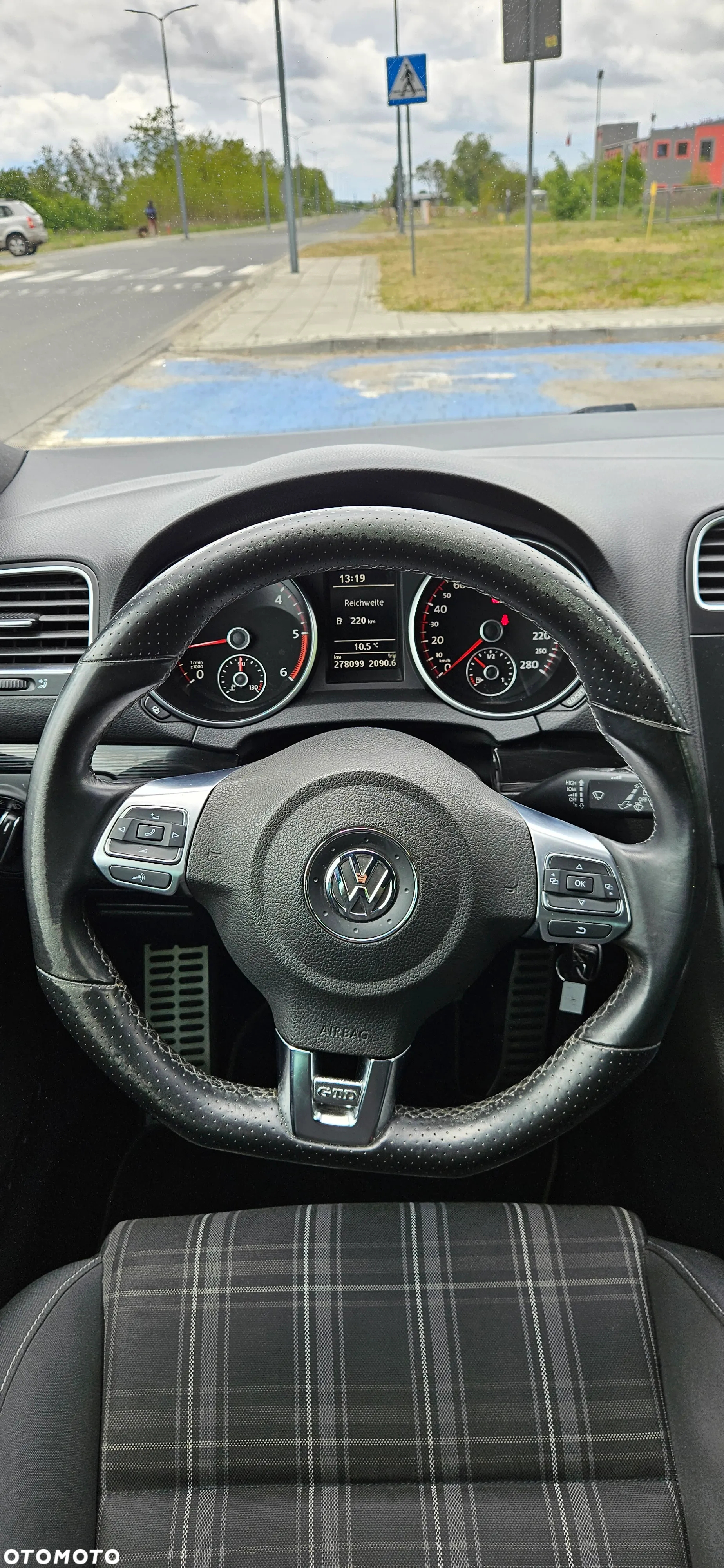 Volkswagen Golf 2.0 TDI DPF GTD - 14