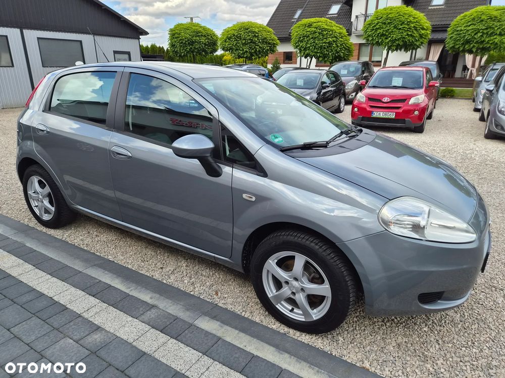 Fiat Grande Punto - 11