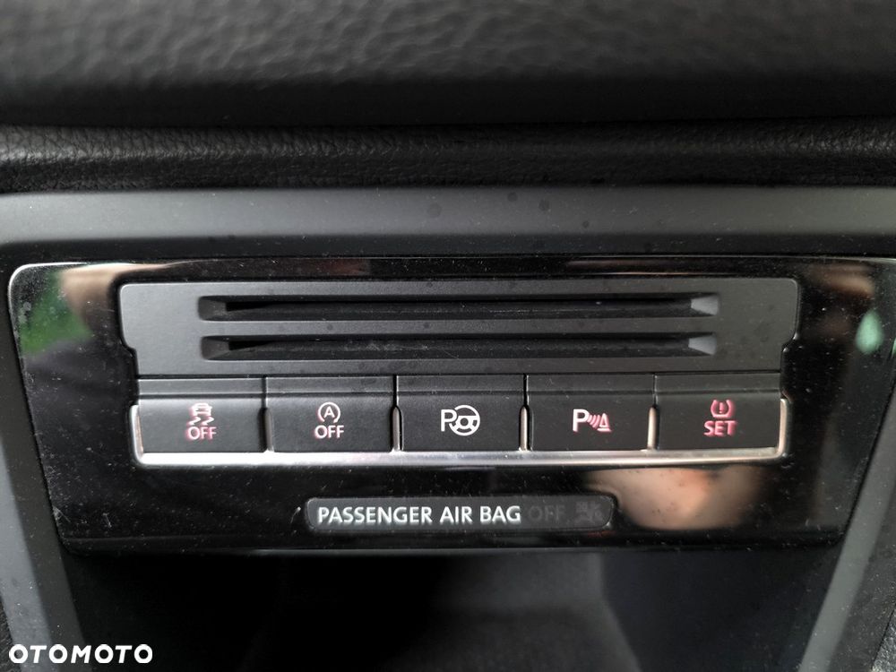 Volkswagen Sharan 2.0 TDI Comfortline - 17