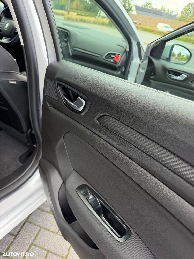 Renault Megane BLUE dCi Zen - 22