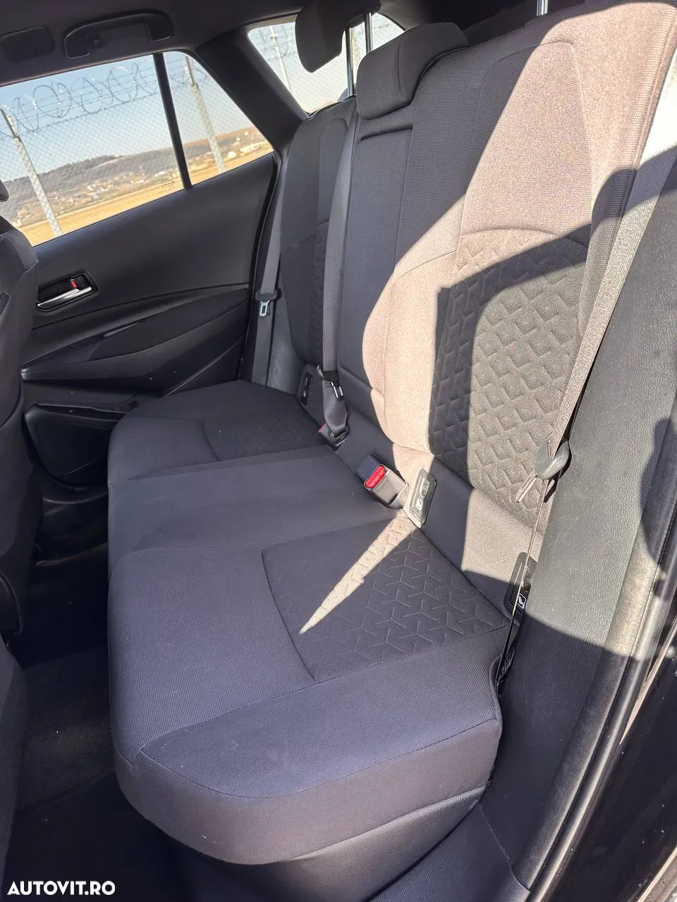 Toyota Corolla 1.8 Hybrid Touring Sports Club - 8