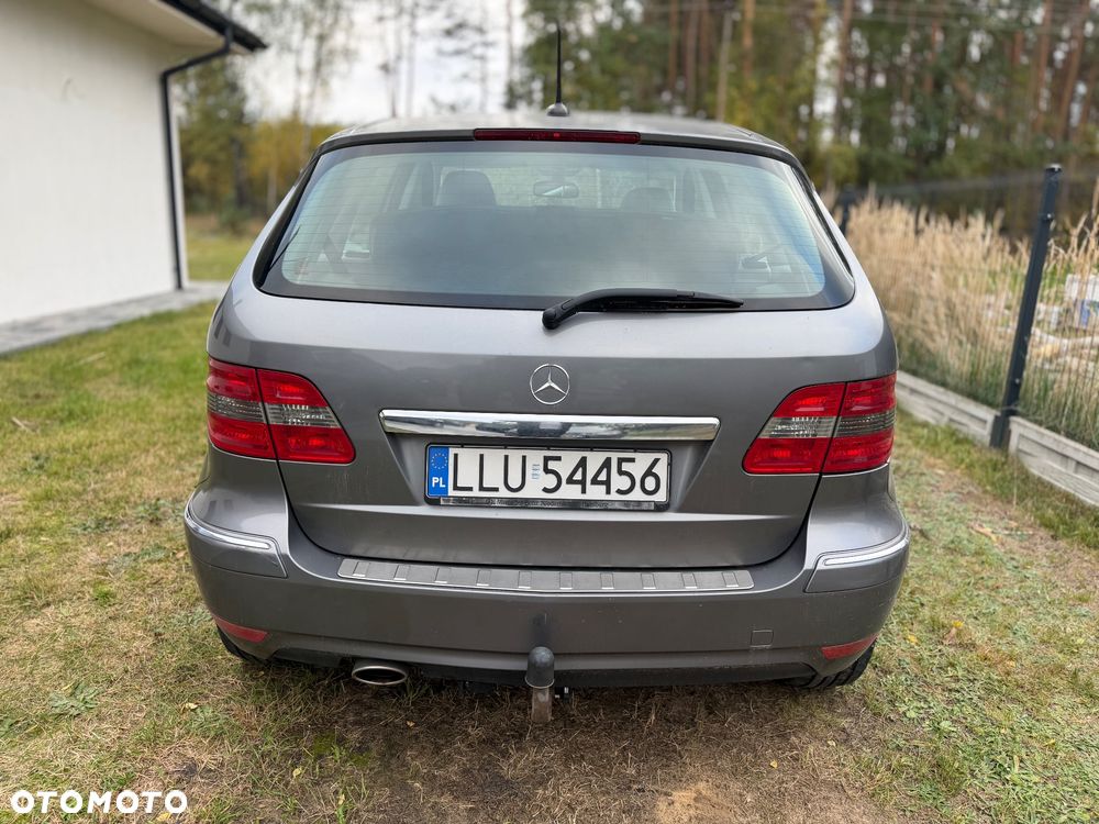 Mercedes-Benz B-Class 2009 photo 3