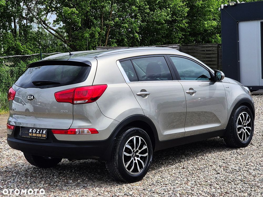 Kia Sportage 2.0 CRDI AWD Fifa World Cup Edition - 8