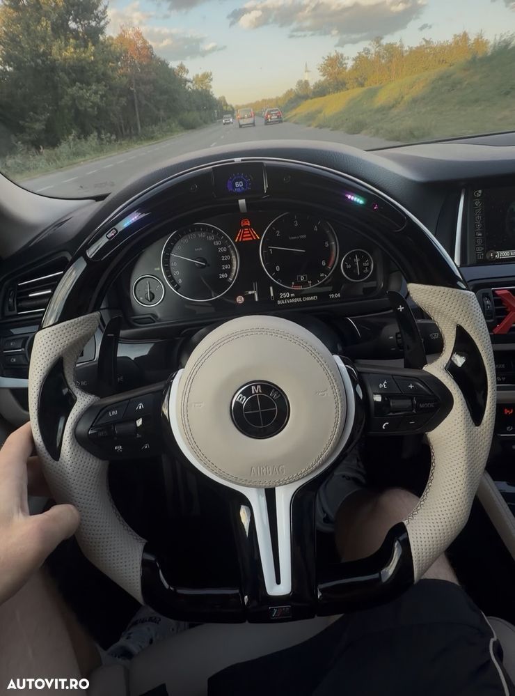 BMW Seria 5 530d xDrive AT - 14