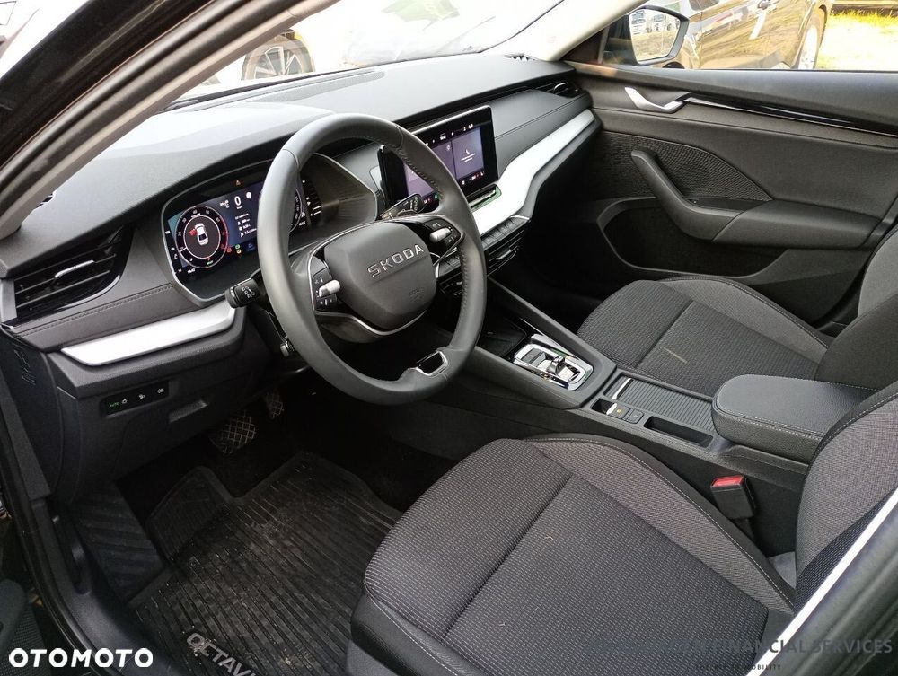 Skoda Octavia 2025 photo 5